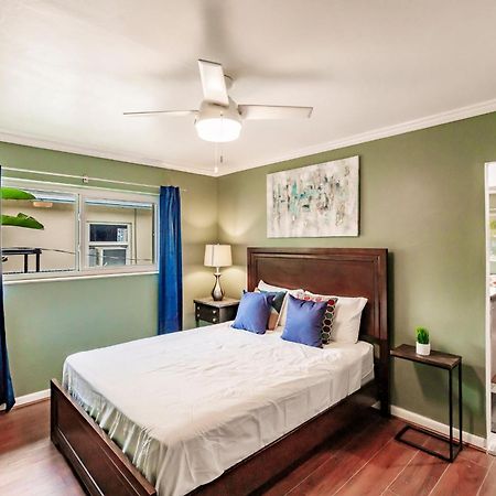 Bnb Hyperion - Updated 1B1B Hideaway - Sleeps 3 할리우드 외부 사진